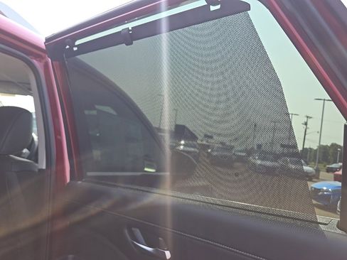 New 2025 Nissan Pathfinder SL image 32