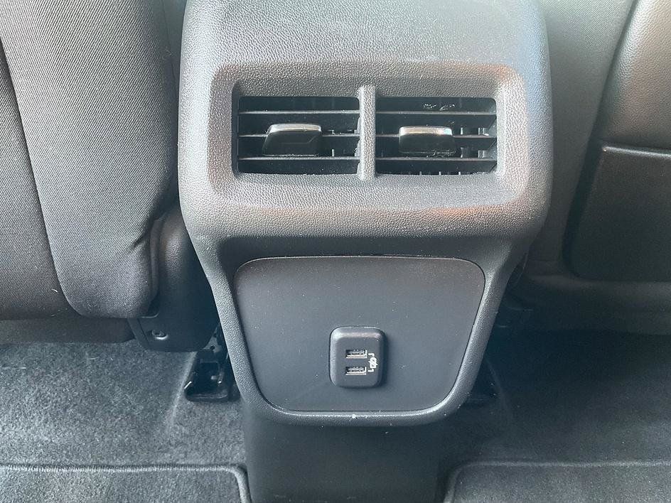 Used 2021 GMC Terrain SLE FWD image 31