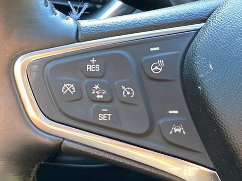 Used 2020 Chevrolet Equinox Premier FWD image 19