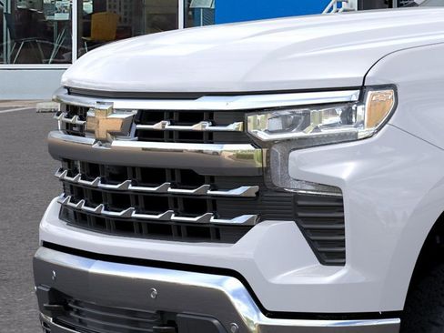 New 2026 Chevrolet Silverado 1500 LTZ w/ Z71 Off-Road Package AWD/4WD image 13