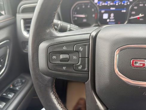 Used 2021 GMC Yukon AT4 w/ AT4 Premium Package AWD/4WD image 30