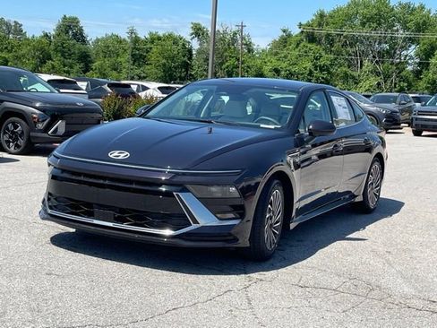 New 2025 Hyundai Sonata SEL image 3