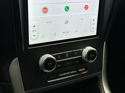 Certified 2023 Ford Edge SEL image 18