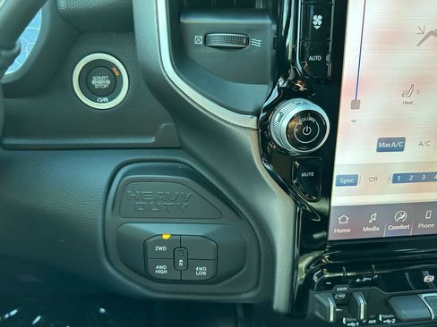New 2026 RAM 2500 Big Horn AWD/4WD image 24