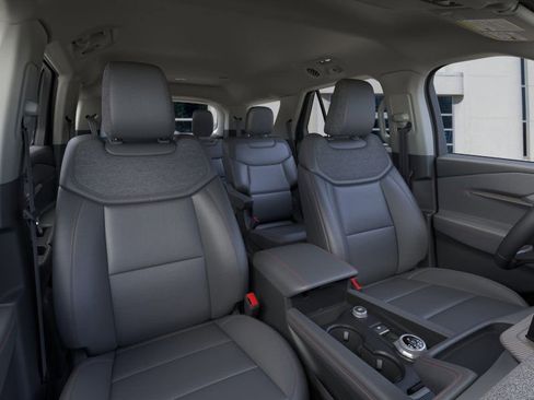 New 2025 Ford Explorer Active w/ Active Comfort Package image 10