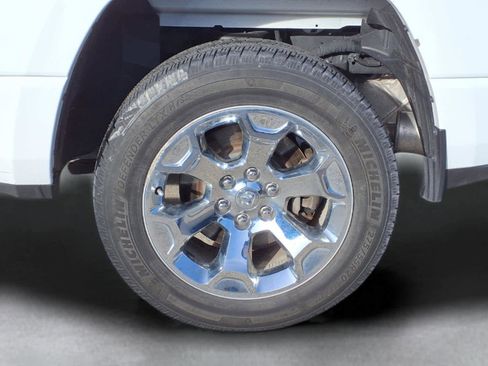 Used 2020 RAM 1500 Big Horn image 2