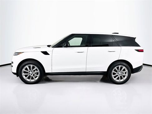 Used 2025 Land Rover Range Rover Sport SE image 8