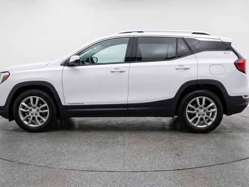 Used 2024 GMC Terrain SLT AWD/4WD image 5