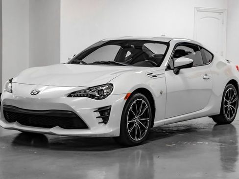 Used 2020 Toyota 86 RWD image 6
