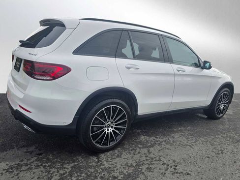 Used 2022 Mercedes-Benz GLC 300 4MATIC image 3
