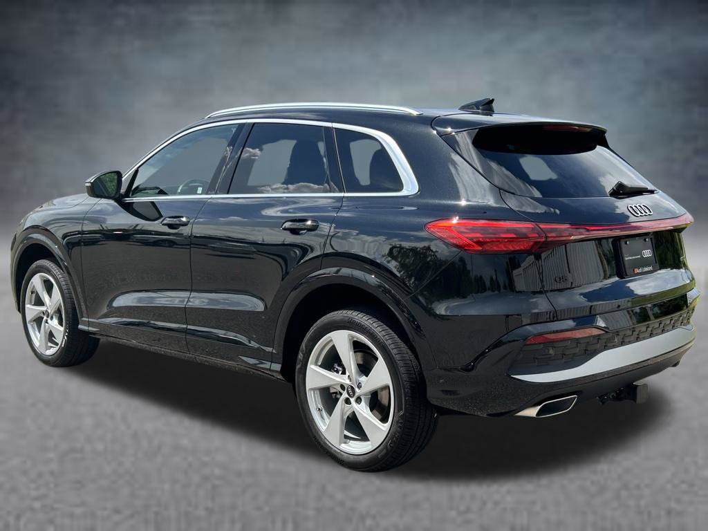 Certified 2025 Audi Q5 Premium Plus AWD/4WD image 3