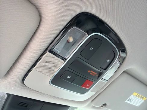 Certified 2025 Hyundai Tucson SEL AWD/4WD image 30