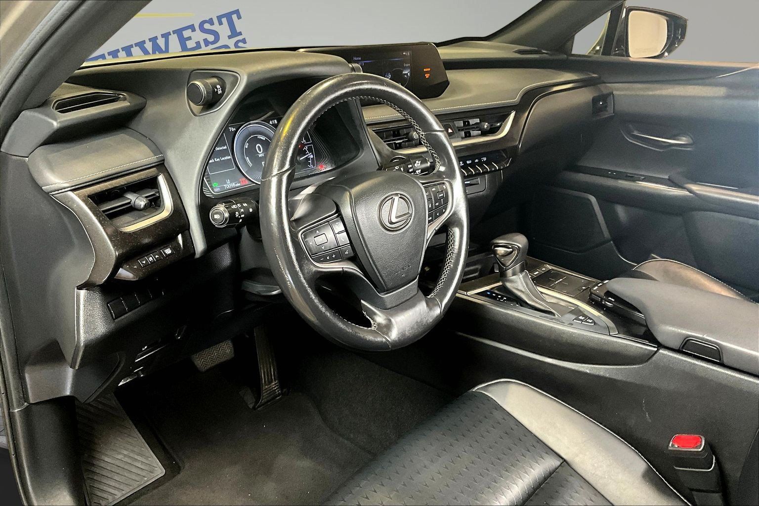 Used 2019 Lexus UX 250h w/ Accessory Package 2 AWD/4WD image 17