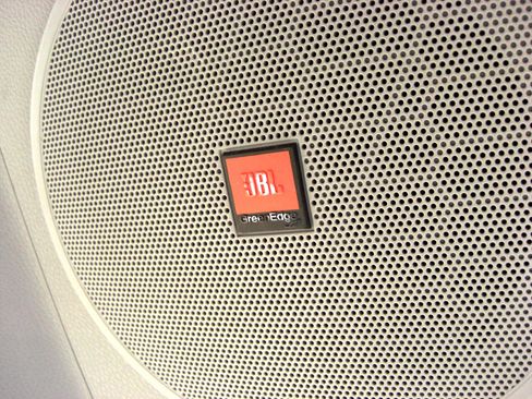 Used 2014 Toyota Highlander Limited image 15