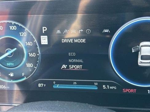 Used 2025 Hyundai Elantra N image 30