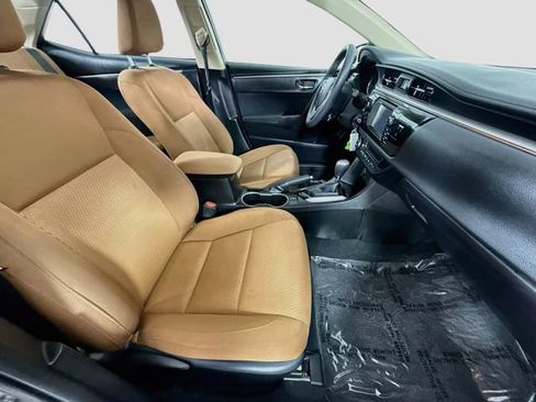 Used 2014 Toyota Corolla LE FWD image 25