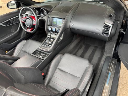 Used 2018 Jaguar F-TYPE R image 7