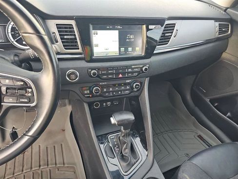Used 2018 Kia Niro EX w/ EX Touring Graphite Edition FWD image 11