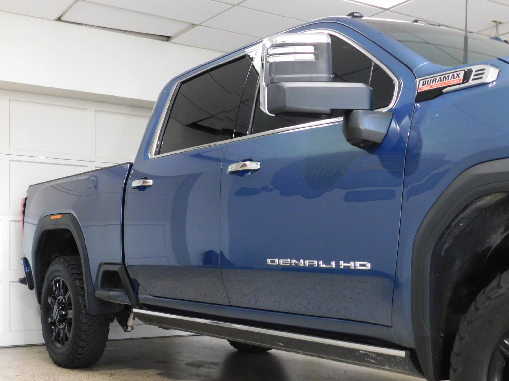 Used 2026 GMC Sierra 2500 Denali w/ Denali Reserve Package AWD/4WD image 12
