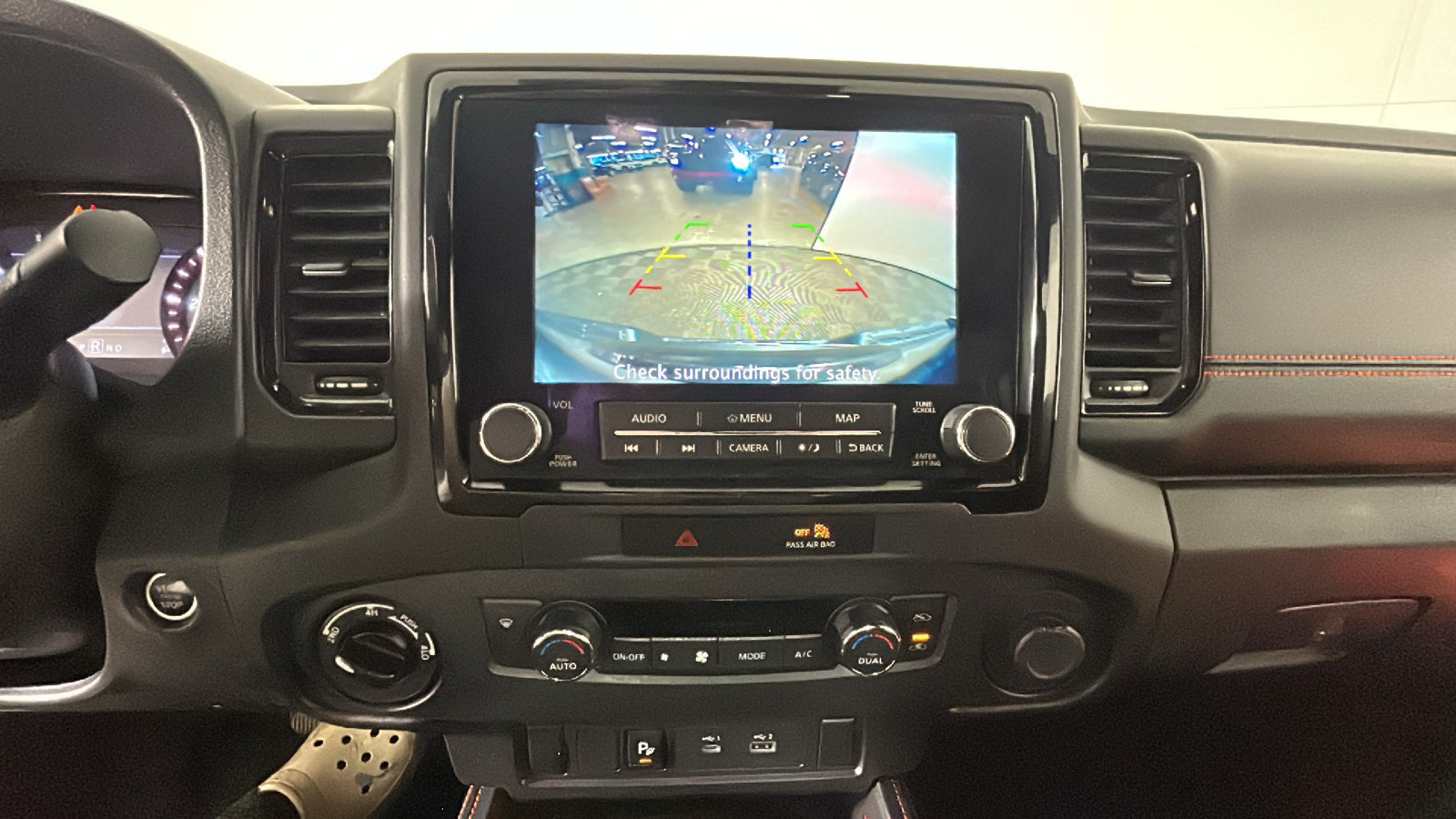 Used 2023 Nissan Frontier PRO-4X w/ Technology Package AWD/4WD image 30