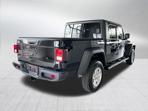 Used 2020 Jeep Gladiator Sport w/ Technology Group AWD/4WD image 4