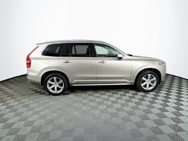 Used 2023 Volvo XC90 B5 Core AWD/4WD image 8