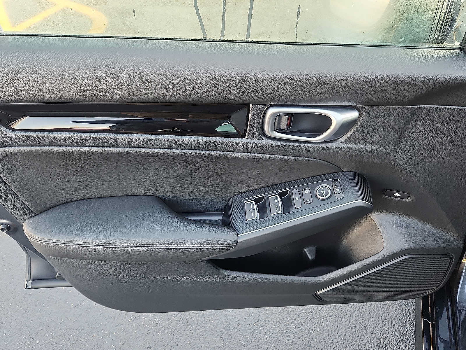 Certified 2024 Honda Civic Touring image 12