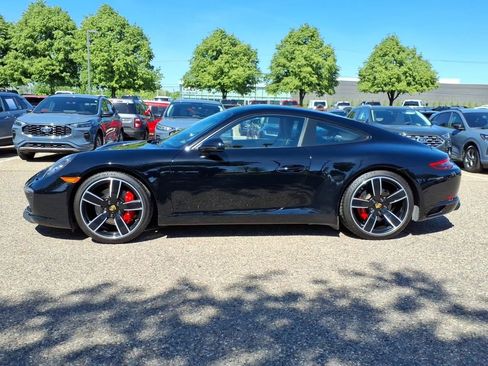 Used 2017 Porsche 911 Carrera S RWD image 2