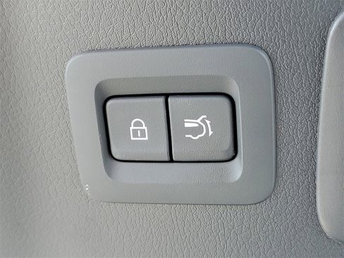 Used 2025 MAZDA CX-70 Plug-In Hybrid w/ Premium Plus image 11