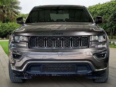 Used 2019 Jeep Grand Cherokee Altitude RWD image 2