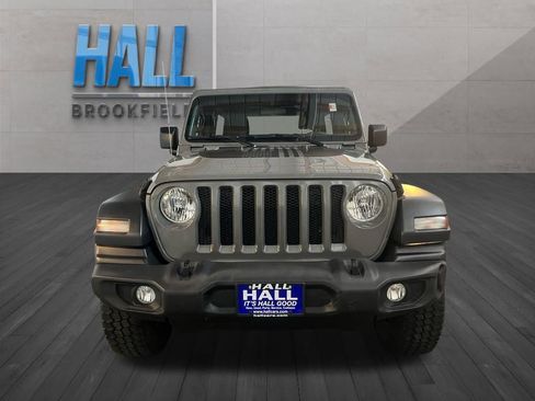 Used 2018 Jeep Wrangler Unlimited Sport image 9