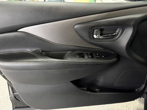 Used 2024 Nissan Murano SV image 10