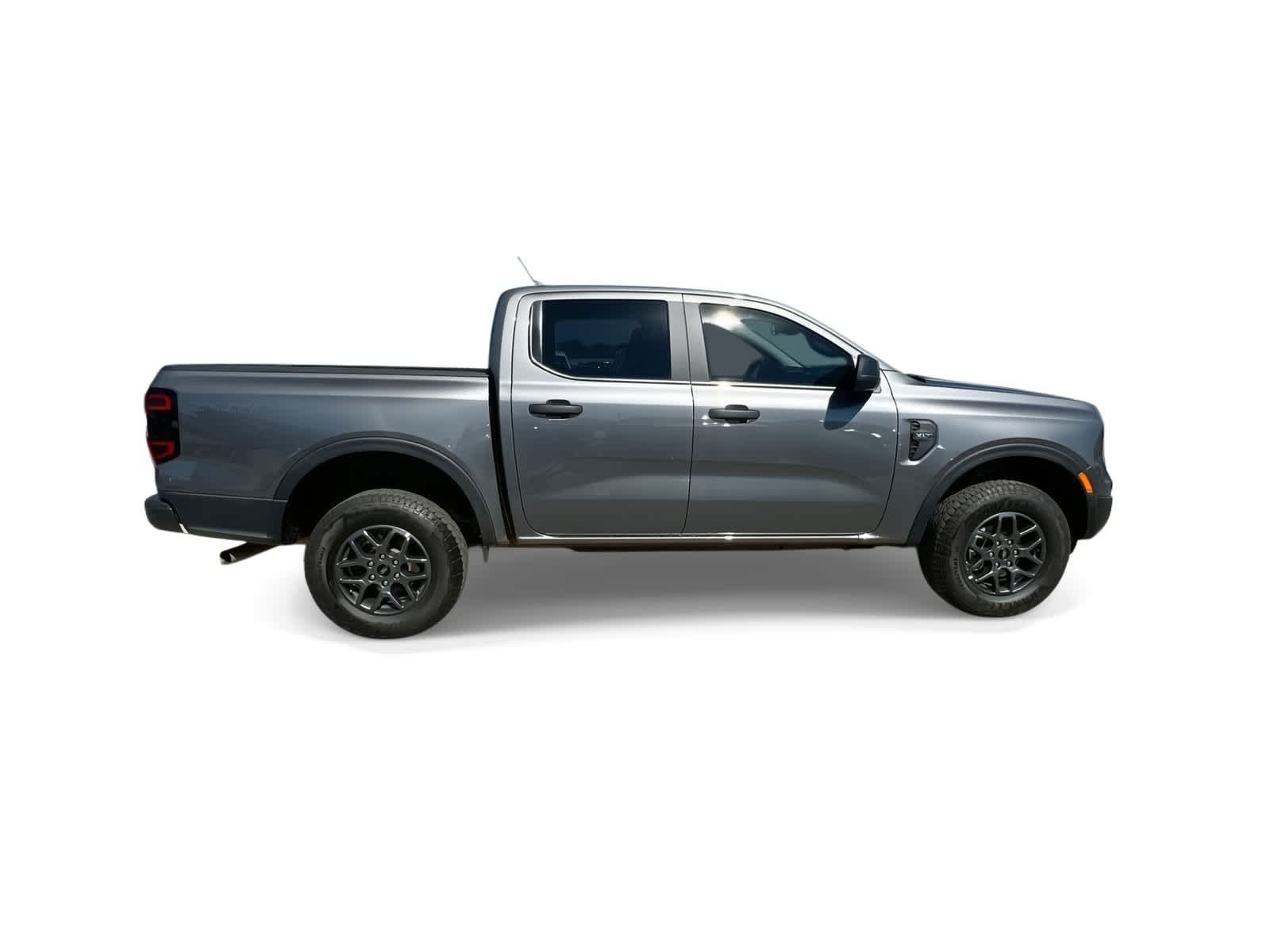 Used 2025 Ford Ranger XLT w/ Convenience Package RWD image 9