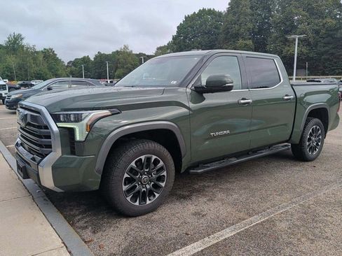 Used 2023 Toyota Tundra Limited AWD/4WD image 3