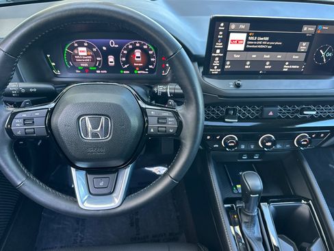 Used 2025 Honda Accord Touring image 29