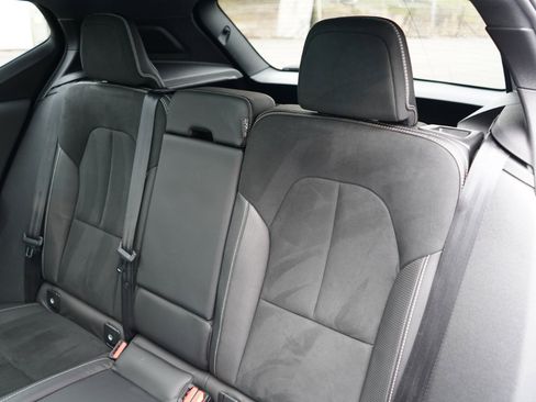 Used 2019 Volvo XC40 T5 R-Design image 48