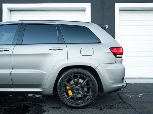 Used 2020 Jeep Grand Cherokee Trackhawk w/ Trailer Tow Group IV AWD/4WD image 12