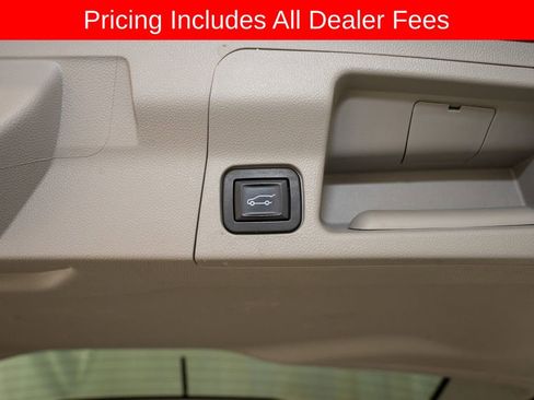Used 2019 GMC Acadia SLT AWD/4WD image 6
