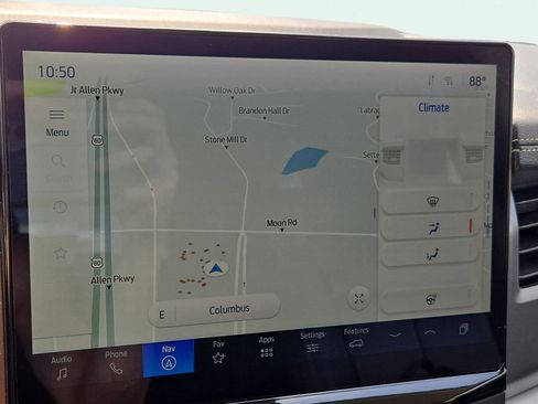 Used 2024 Ford Expedition XLT image 29