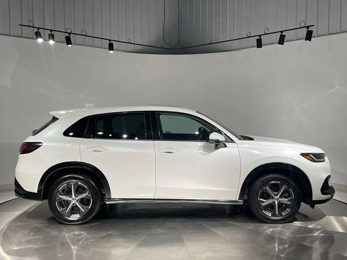 Used 2024 Honda HR-V EX-L image 10