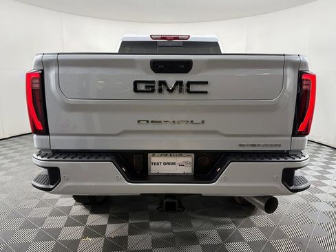 New 2026 GMC Sierra 2500 Denali Ultimate image 5