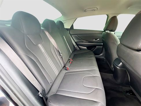 Used 2021 Hyundai Elantra SEL w/ Convenience Package image 23