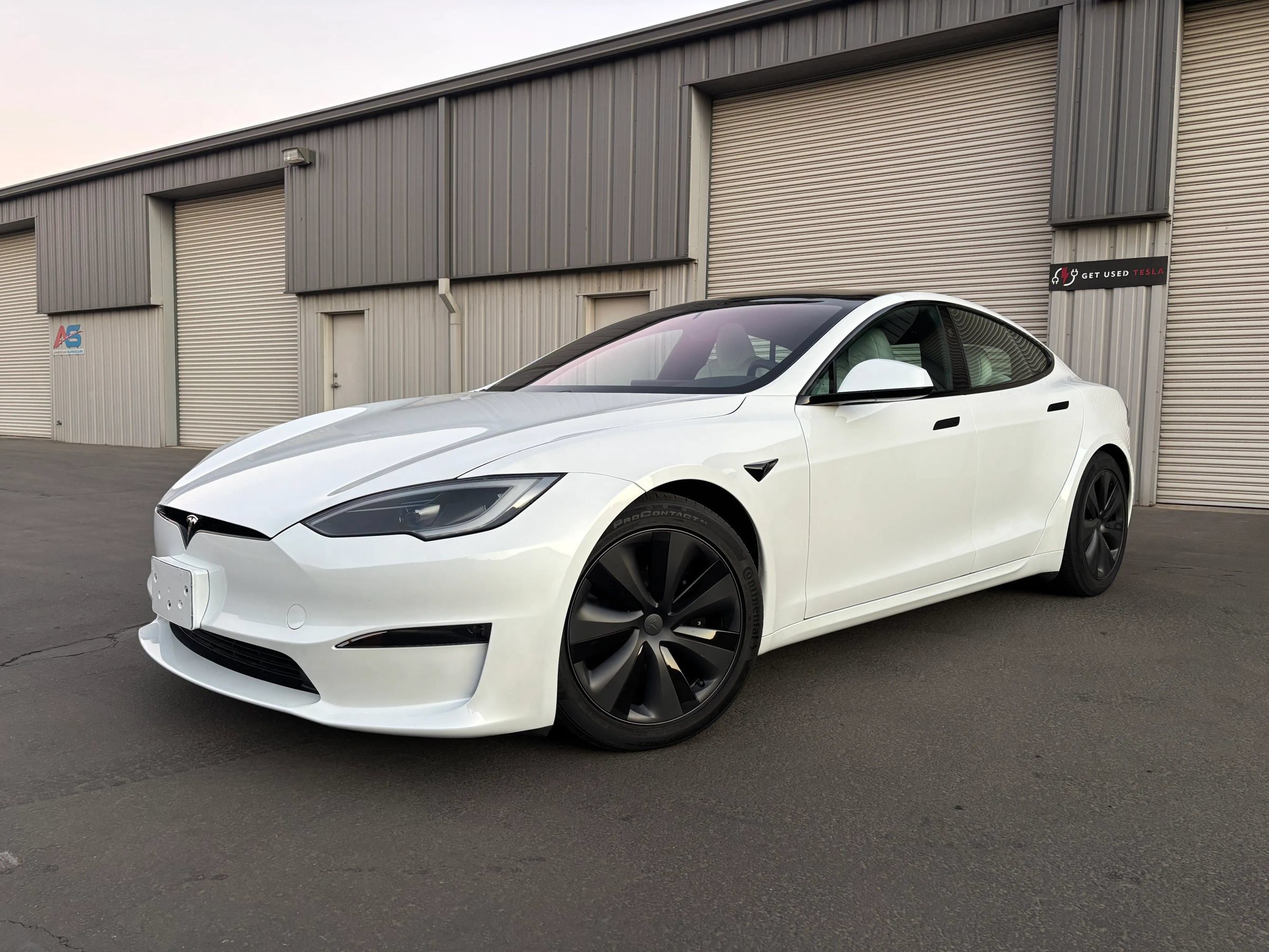 Used 2023 Tesla Model S Standard Range AWD/4WD image 5