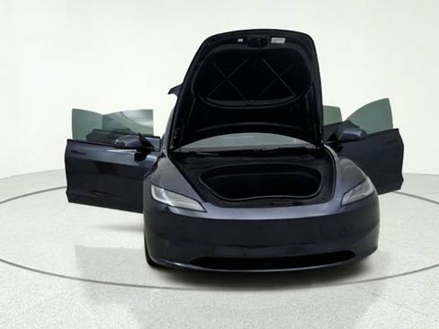 Used 2025 Tesla Model 3 Long Range AWD/4WD image 10