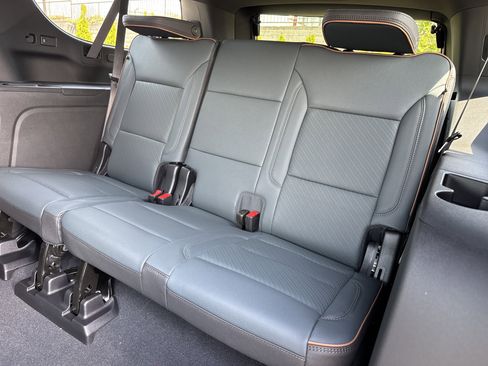 New 2026 GMC Yukon XL AT4 w/ AT4 Premium Plus Package AWD/4WD image 43