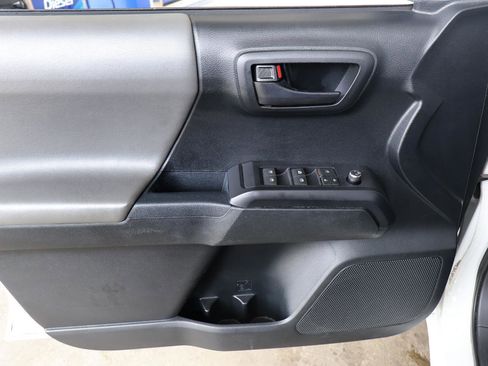 Used 2016 Toyota Tacoma SR w/ SR Convenience Package RWD image 34