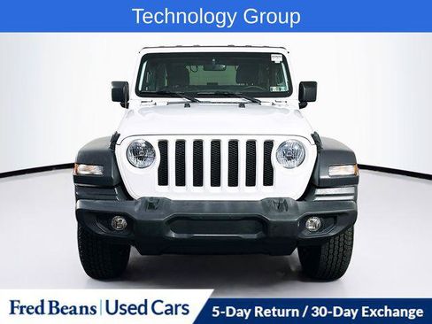 Used 2021 Jeep Wrangler Sport AWD/4WD image 2