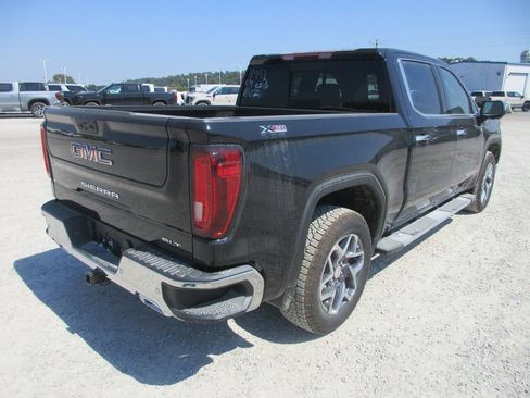 New 2026 GMC Sierra 1500 SLT w/ SLT Premium Plus Package AWD/4WD image 4