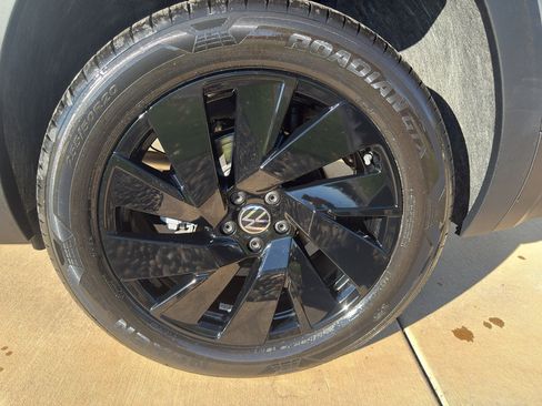 New 2026 Volkswagen Atlas SE image 16