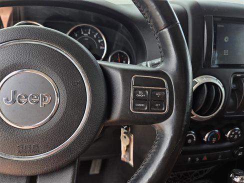 Used 2014 Jeep Wrangler Sahara AWD/4WD image 22